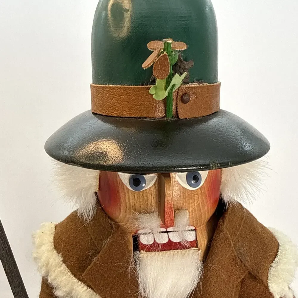 Vintage - Steinbach German Nutcracker, Brown Coat Shepherd, S710, 15 inch